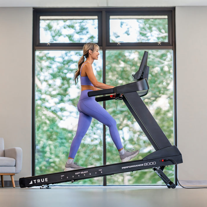 True Performance 8000 Treadmill